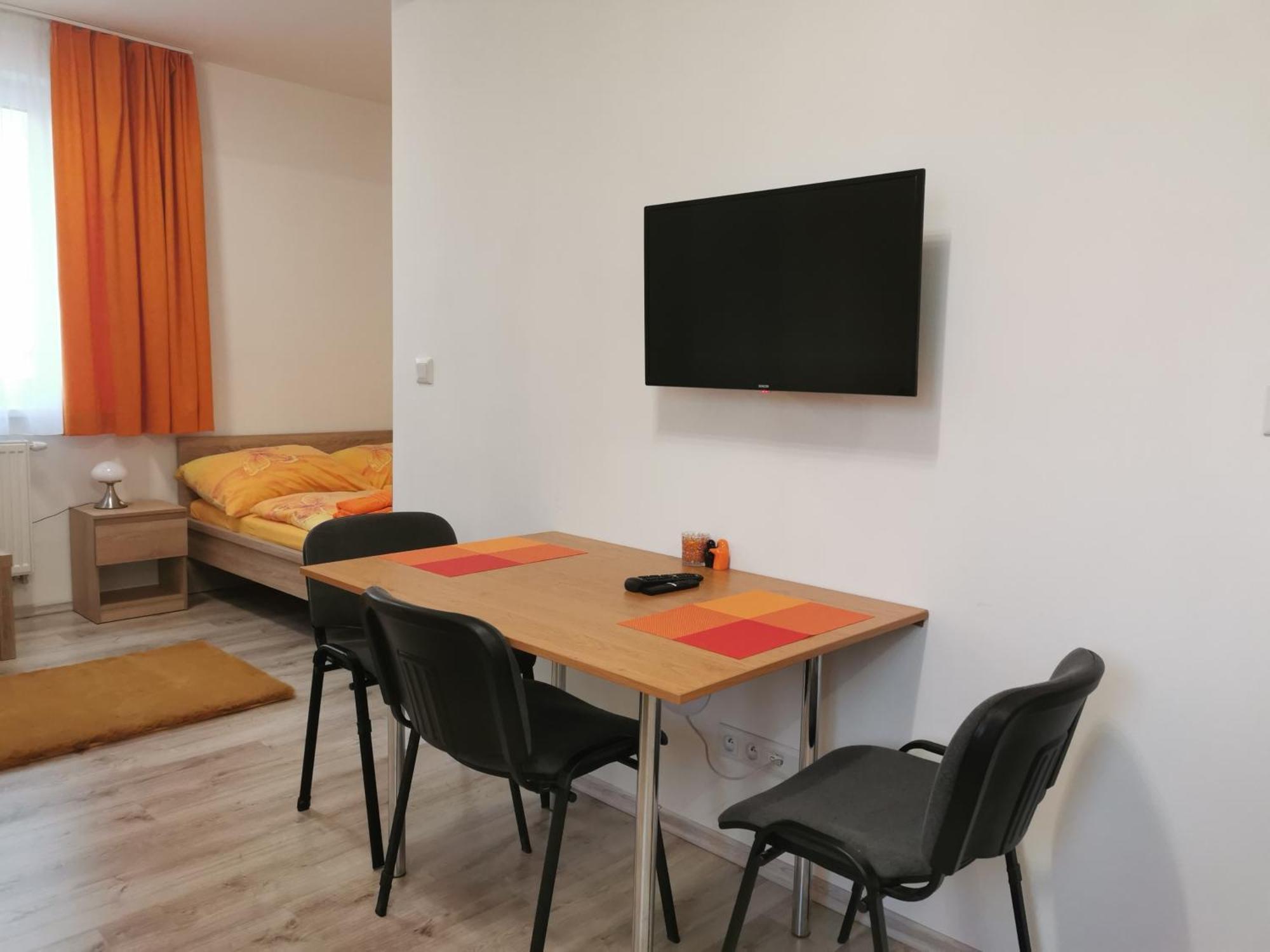 Comenius Apartments - Apartmany Na Rohu Svidnik Room photo