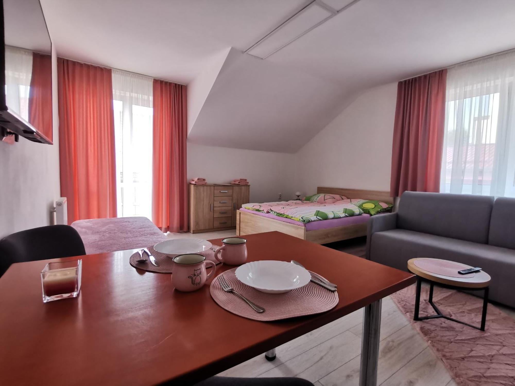 Comenius Apartments - Apartmany Na Rohu Svidnik Exterior photo